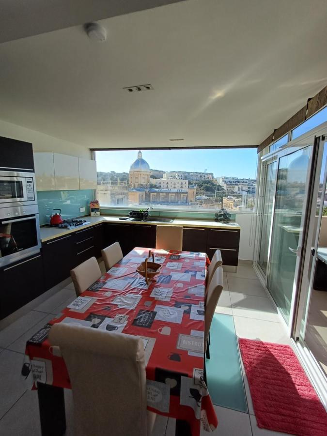 Is- Sienja Appartement Kalkara Buitenkant foto